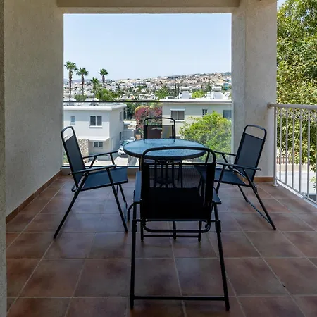 Spacious 5br Mouttagiaka With Pool, Near