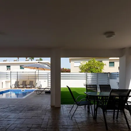 Villa Spacious 5br Mouttagiaka With Pool, Near Limassol