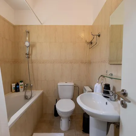 Spacious 5br Mouttagiaka With Pool, Near Villa *